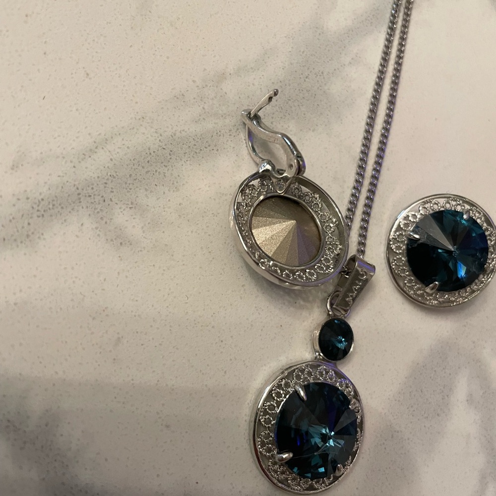 Elegant Silver and Blue Jewelry Set